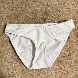 Venus - White Classic Scoop Front Bikini Bottom - Size 8 - Medium Coverage -NWOT